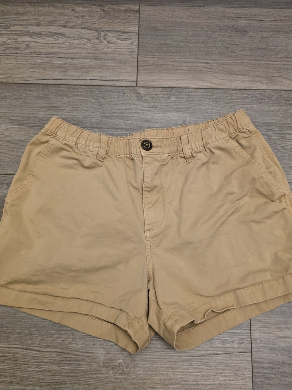 chubbies Women's Tan Elastic-Waist Bermuda Shorts